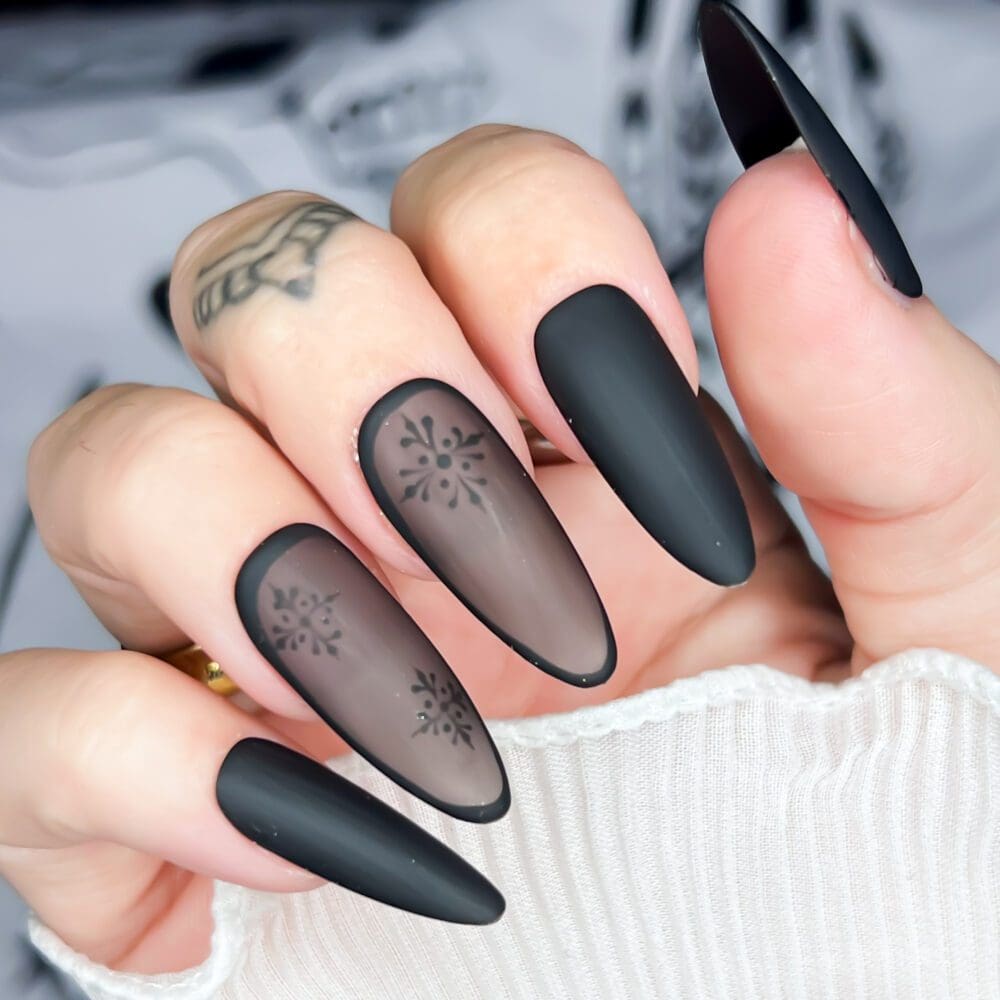 Black Christmas | Custom Press On Nails
