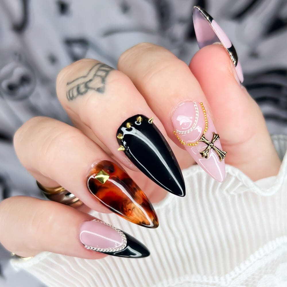 Rebel Rebel | Custom Press On Nails