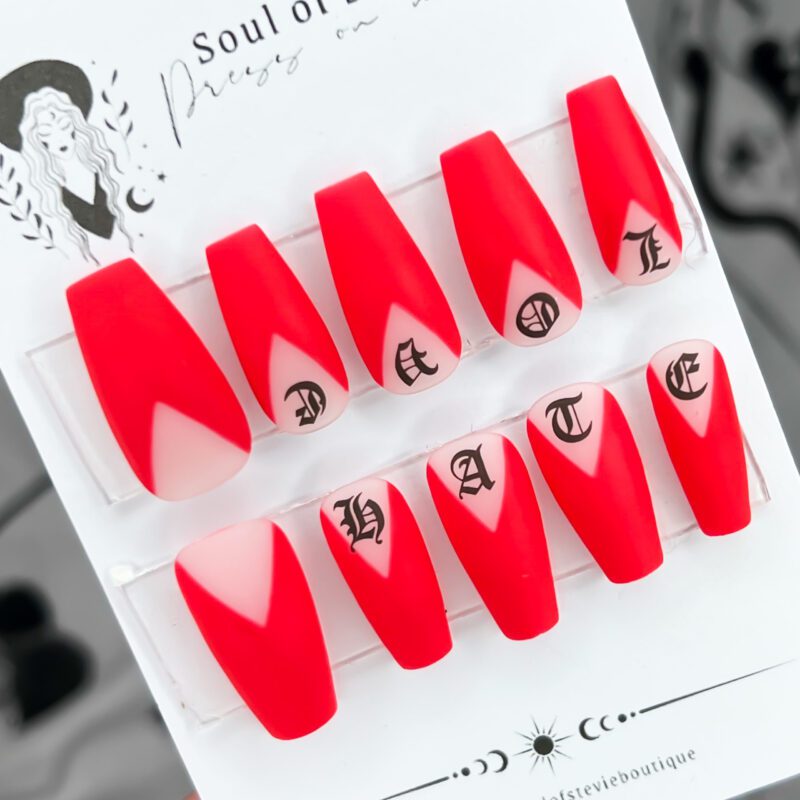 love-hate-goth-valentine-nails-soul-of-stevie (1)