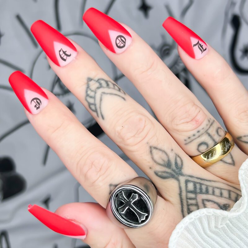 love-hate-goth-valentine-nails-soul-of-stevie (2)