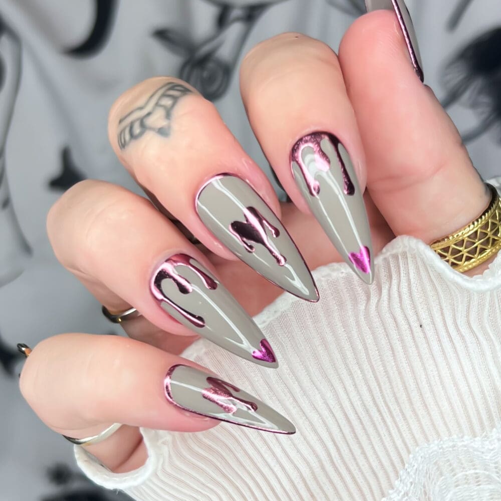 Kiss Me | Custom Press On Nails