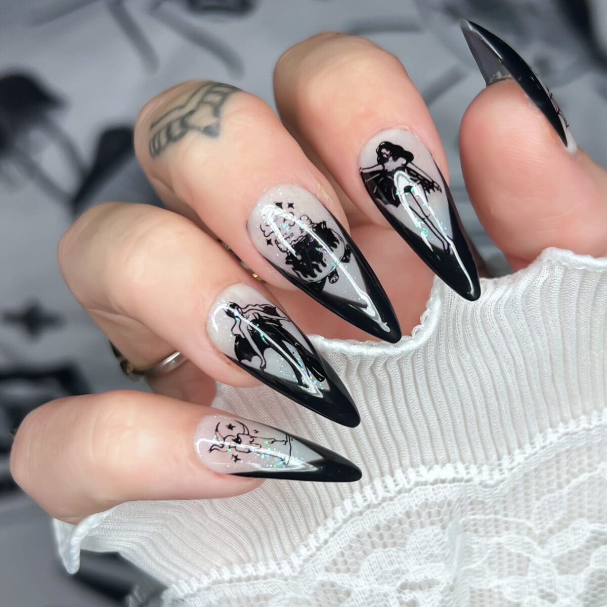 bewitched-witchy-black-glitter-press-on-nails (3)
