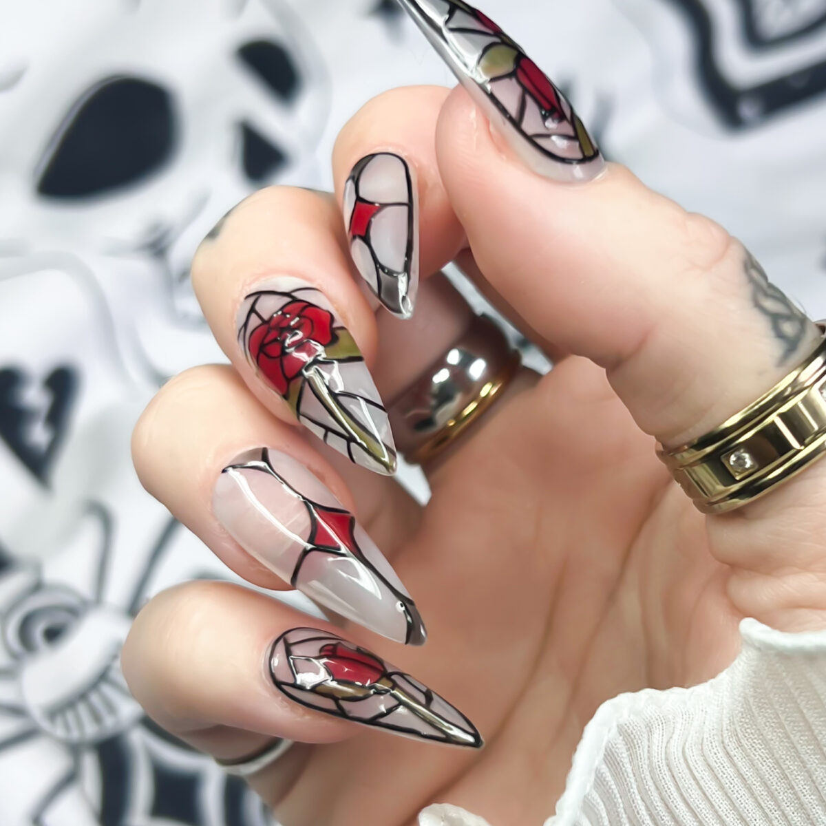 rose-stained-glass-nails-soul-of-stevie-alternative-goth-witchy-nails (4)